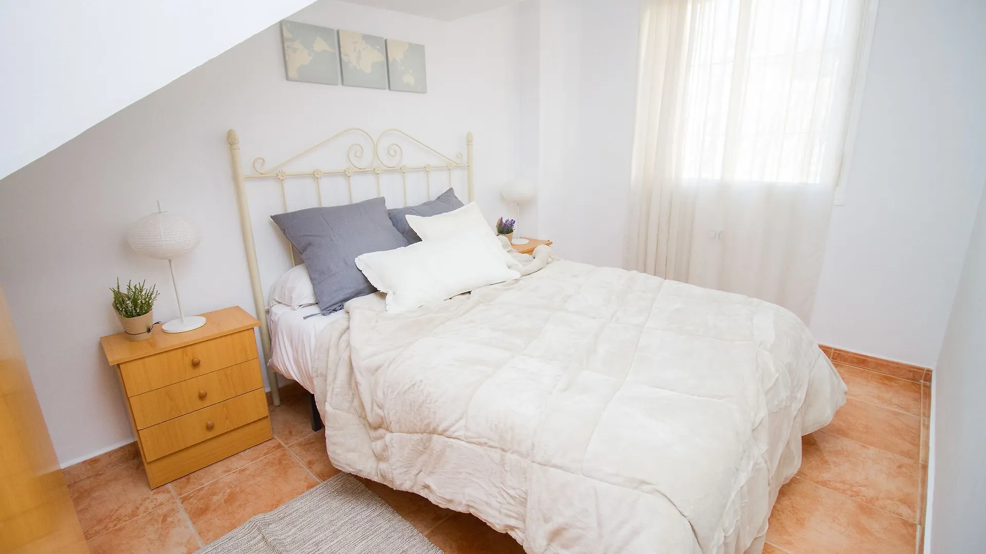 מאלגה Stylish 2 Bedrooms Menita By La Recepcion